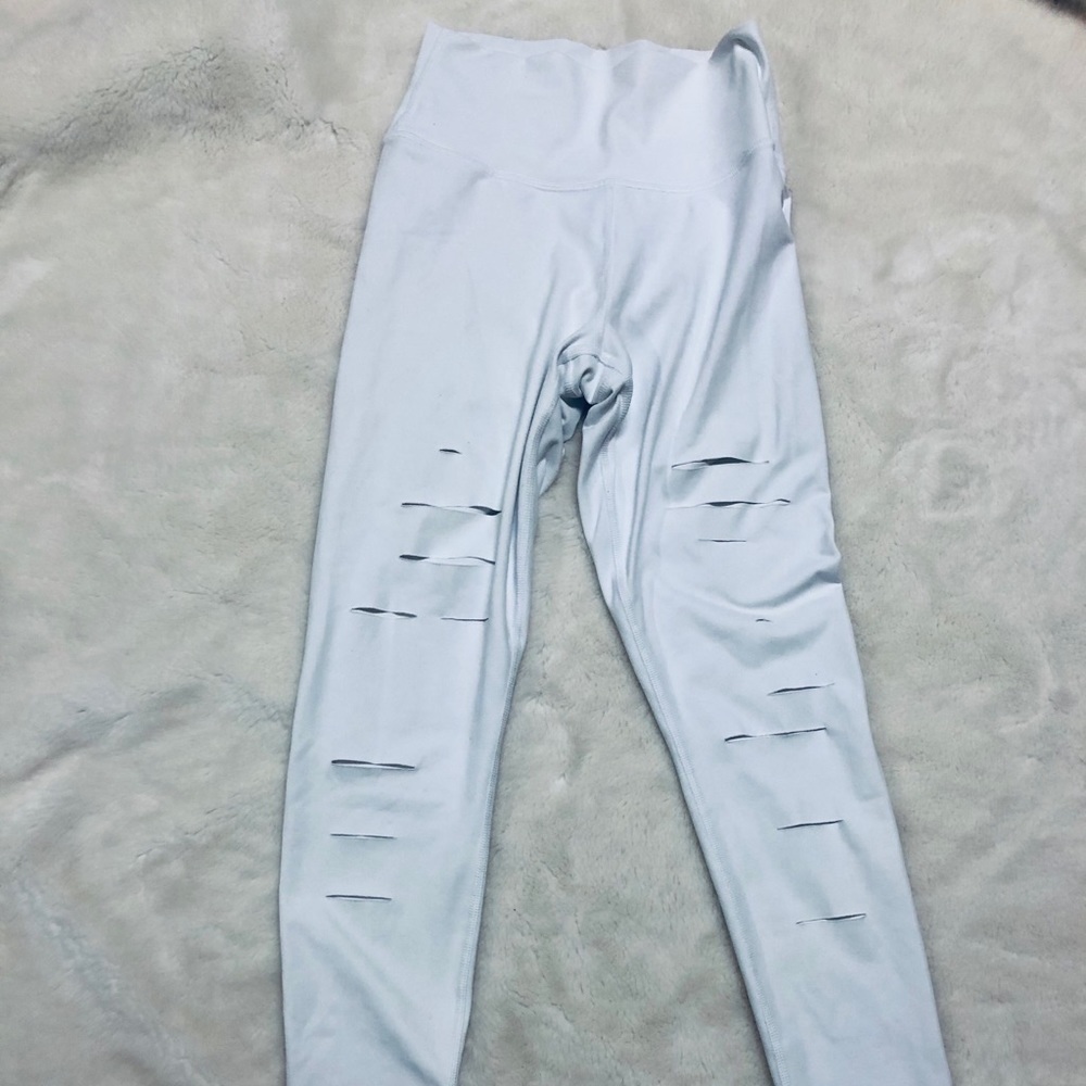 ALO High-Waist Ripped Warrior Legging in White